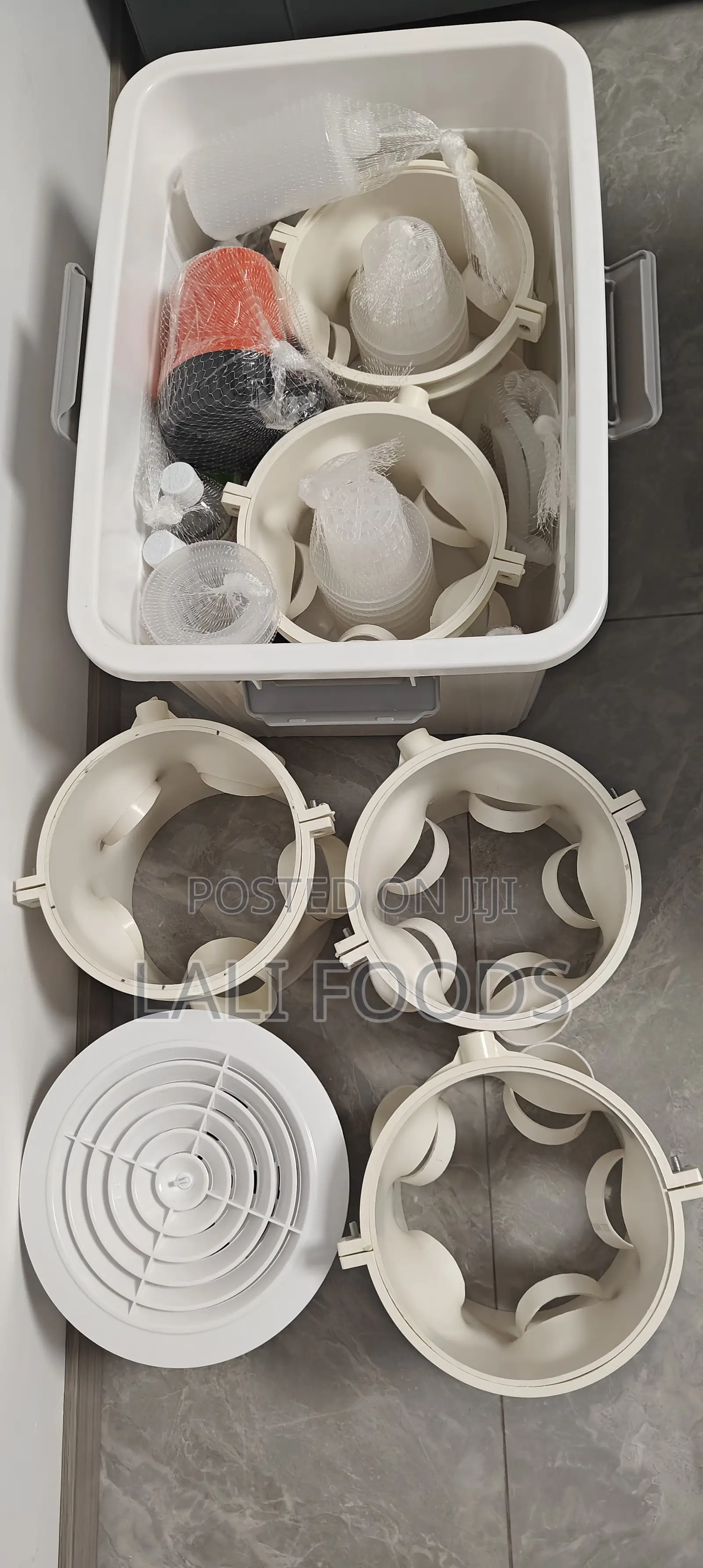 All-in-One Hydroponic Towers for Vertical Farming - 16 Pot Model