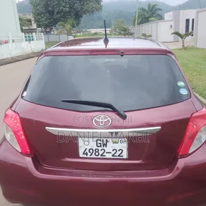 Toyota Vitz 2012 Brown