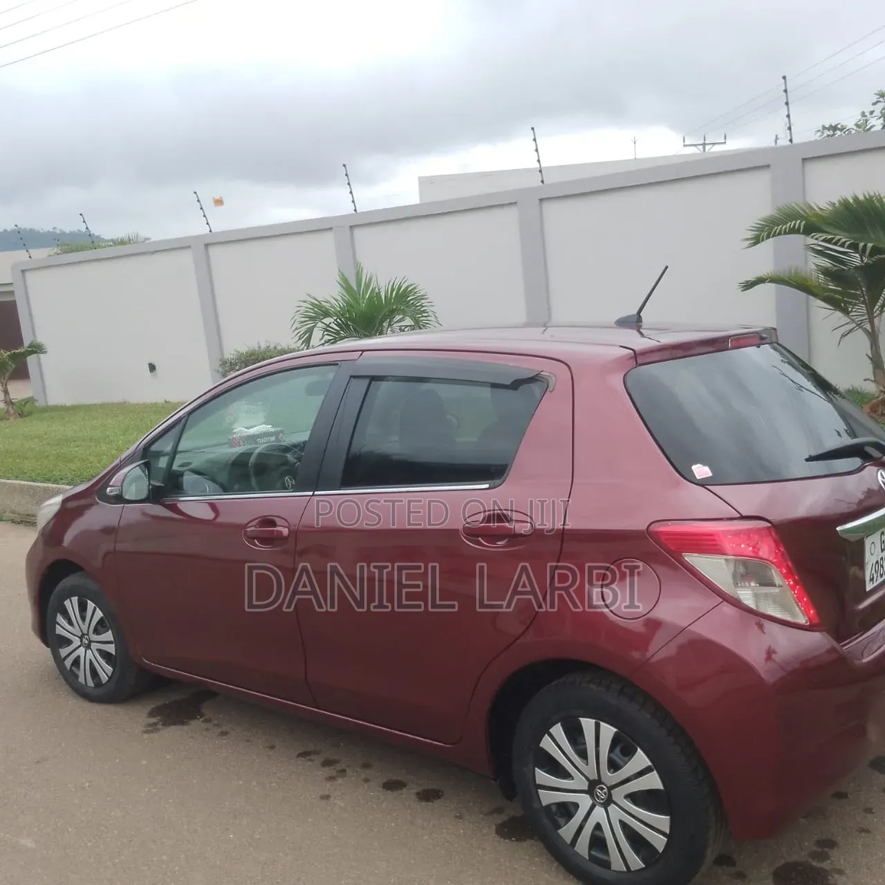 Toyota Vitz 2012 Brown