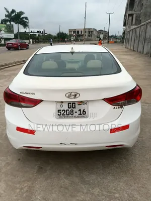 Hyundai Elantra 2013 White