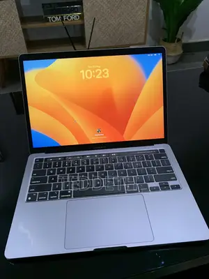 Laptop Apple MacBook Pro 2020 8GB Apple M1 SSD 512GB