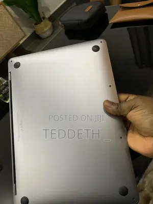 Laptop Apple MacBook Pro 2020 8GB Apple M1 SSD 512GB