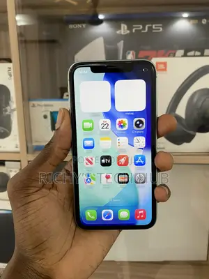Apple iPhone 11 128 GB Red