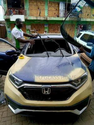 Honda CRV 2017,2018,2019,2020 Windscreen (Camera Type).