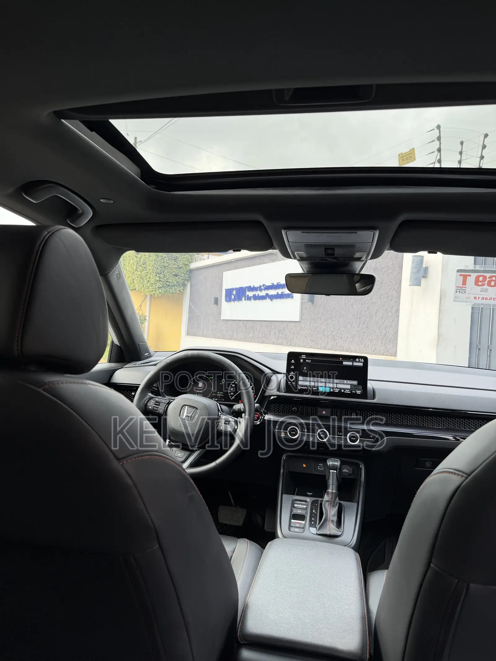 Honda CR-V Hybrid 2024 White