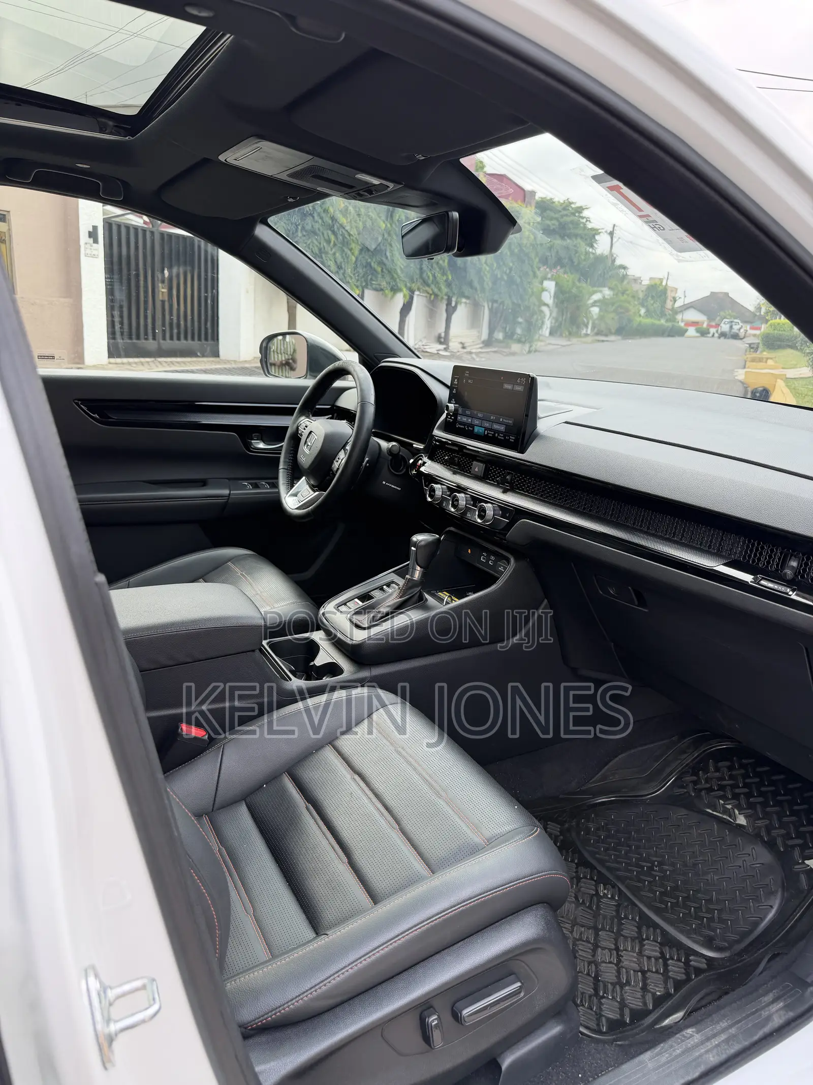 Honda CR-V Hybrid 2024 White