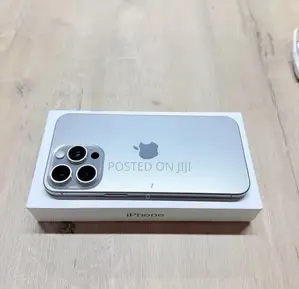 New Apple iPhone 15 Pro Max 256 GB Silver