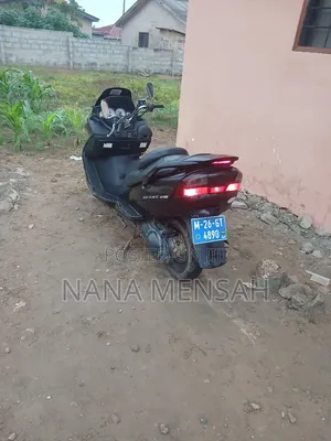 Suzuki Burgman 2023 Black