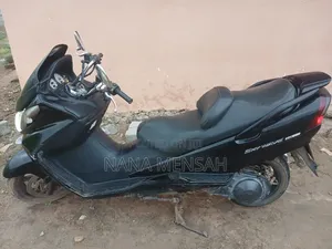 Suzuki Burgman 2023 Black
