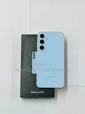 New Samsung Galaxy S24 FE 128 GB Blue