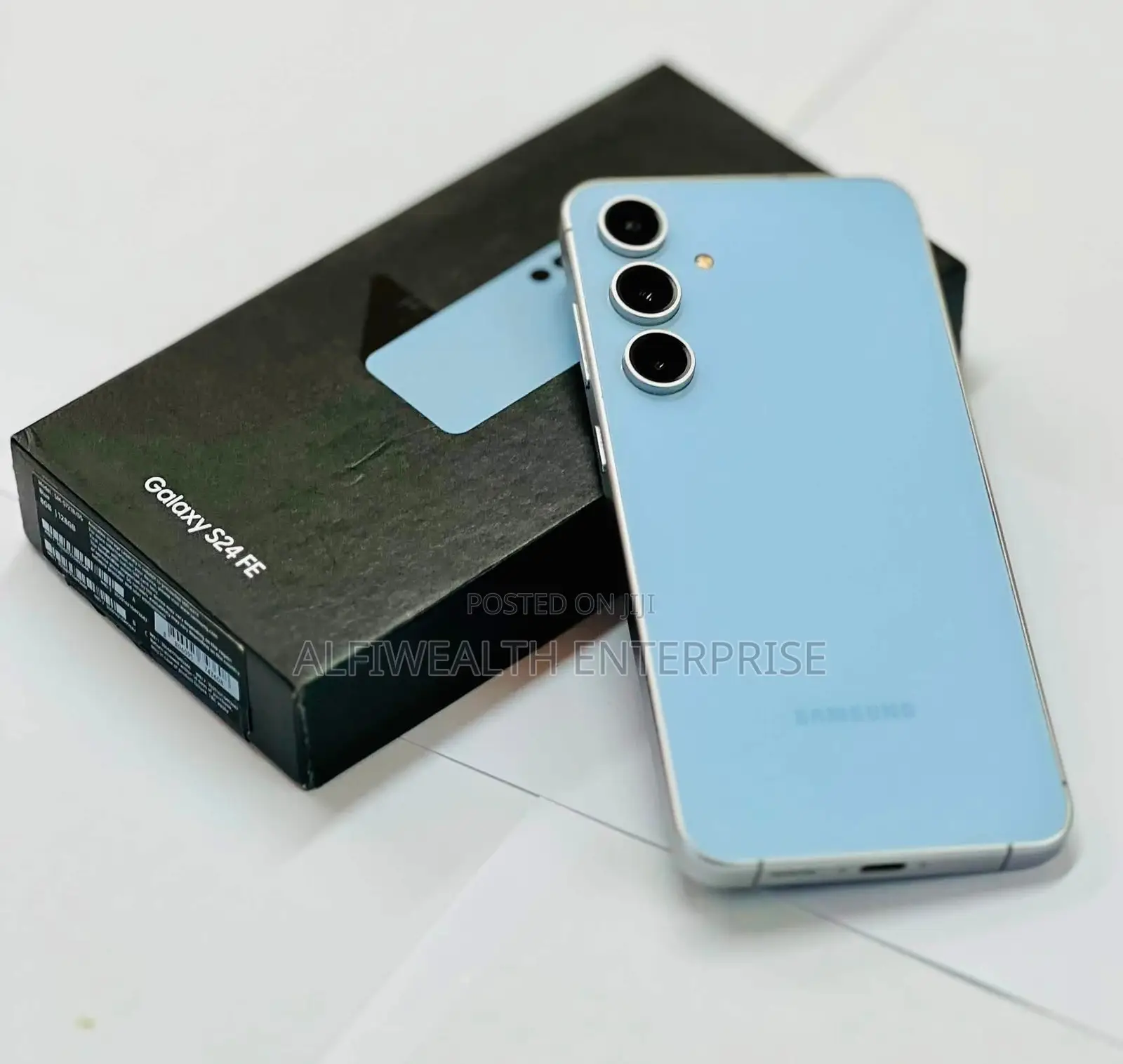 New Samsung Galaxy S24 FE 128 GB Blue