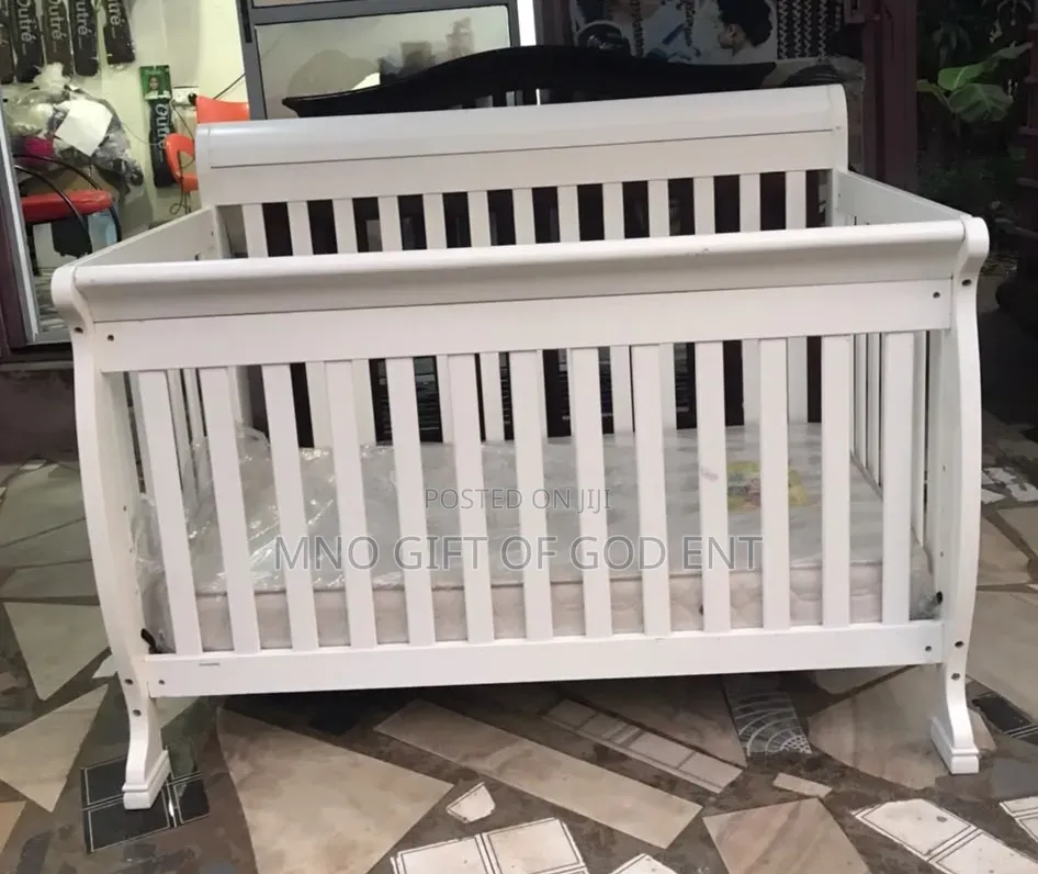 DaVinci Porter 4-in-1 Convertible Crib With Toddler Bed, White