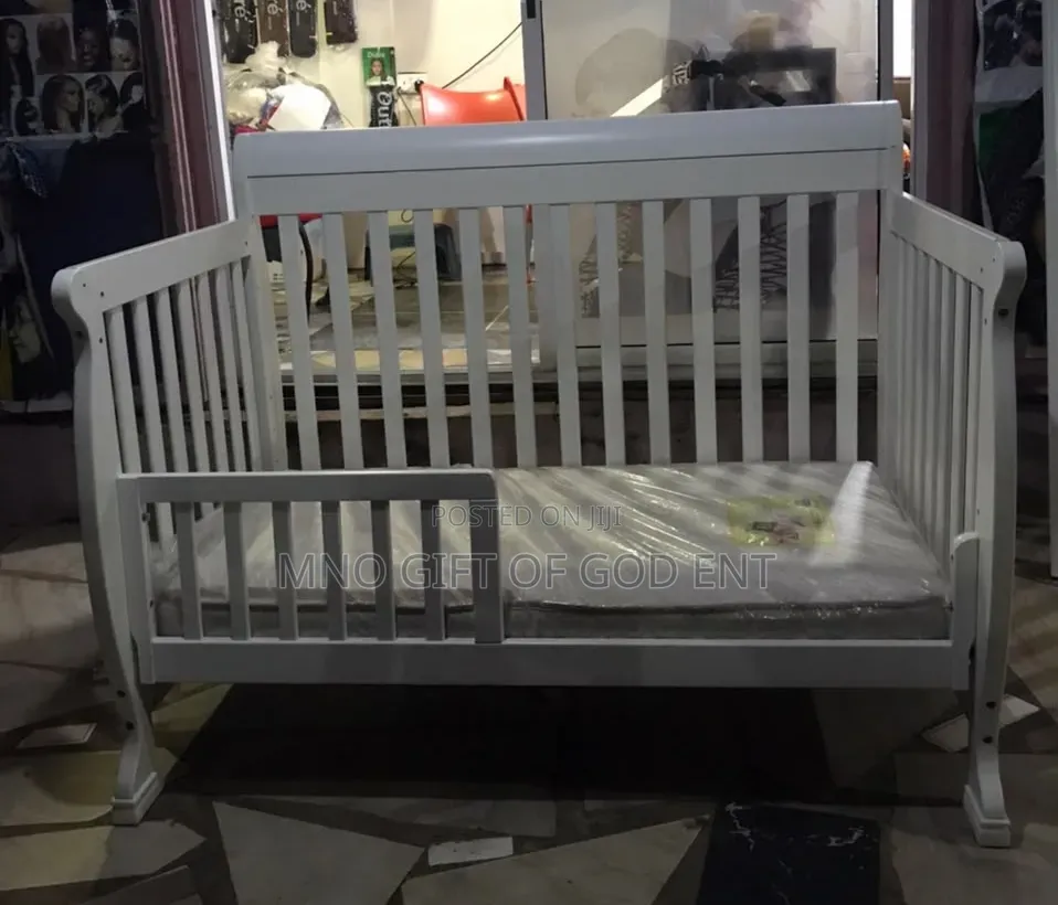 DaVinci Porter 4-in-1 Convertible Crib With Toddler Bed, White