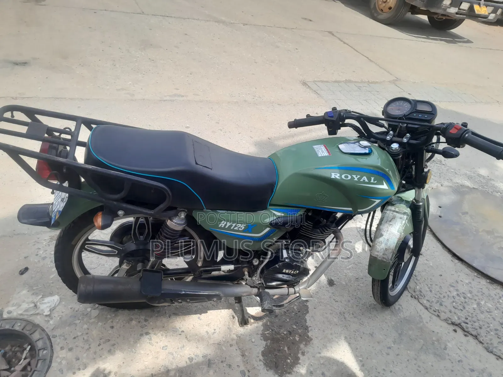 Royal Motorcycle 2025 Green