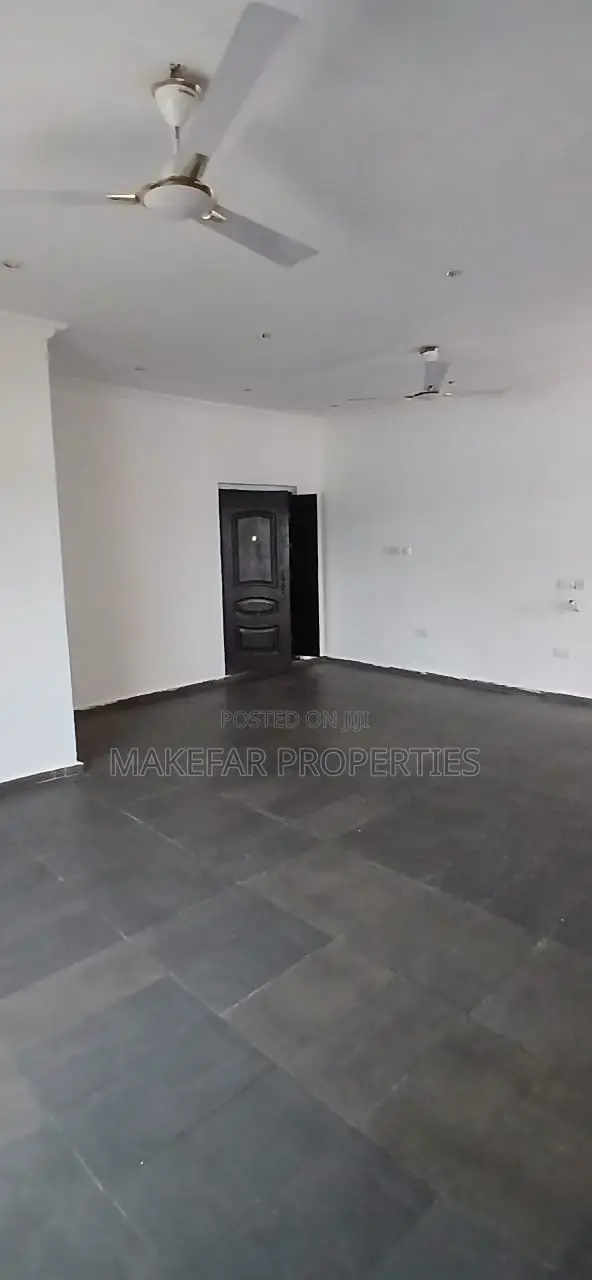 3bdrm House in East Legon for rent