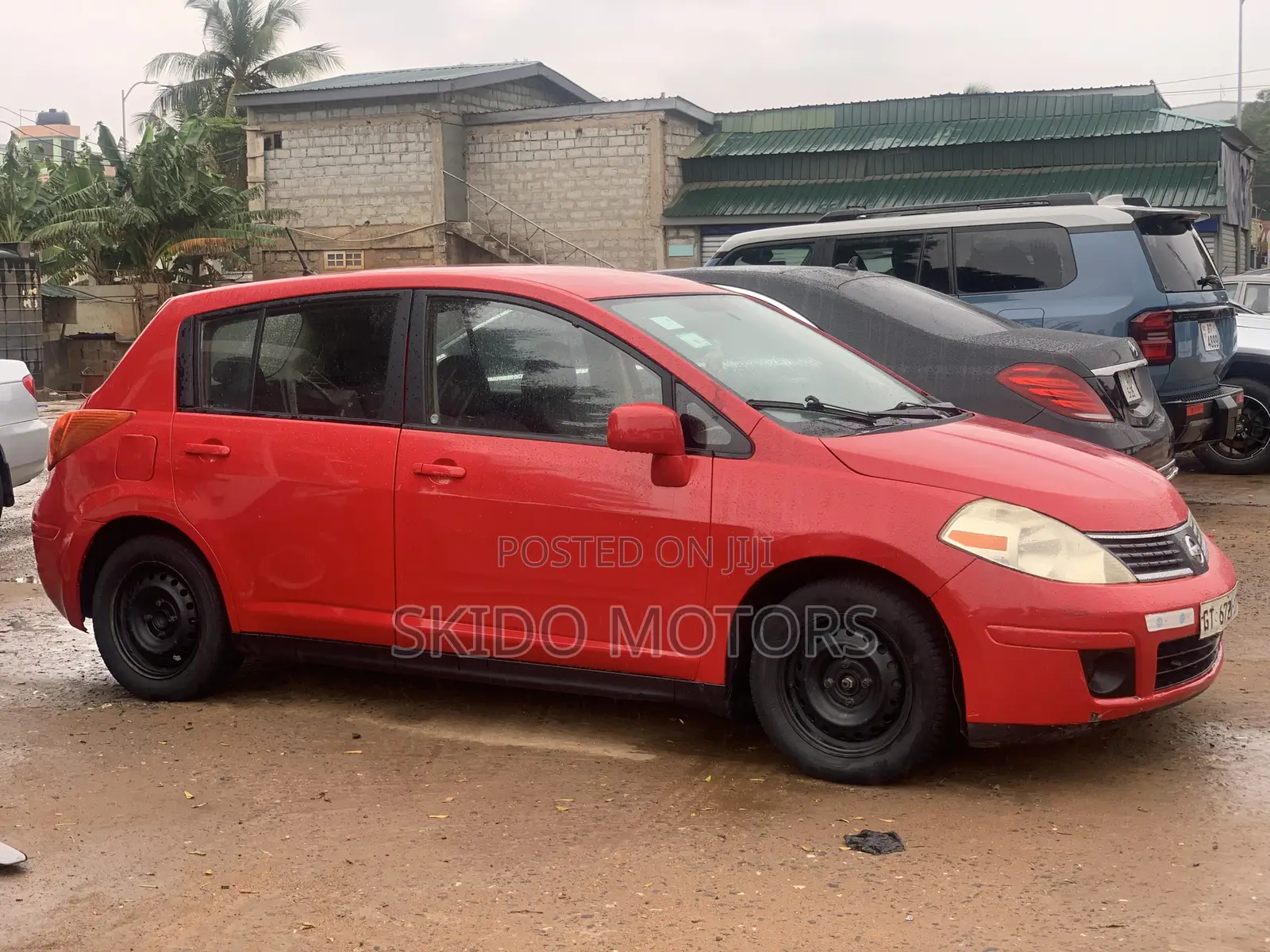 Nissan Versa 2008 Red