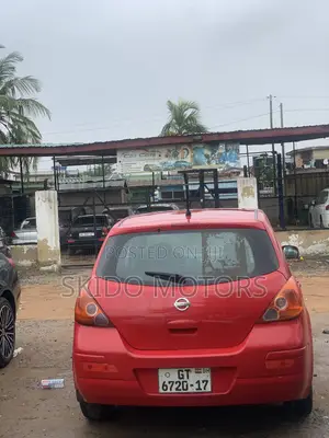 Nissan Versa 2008 Red