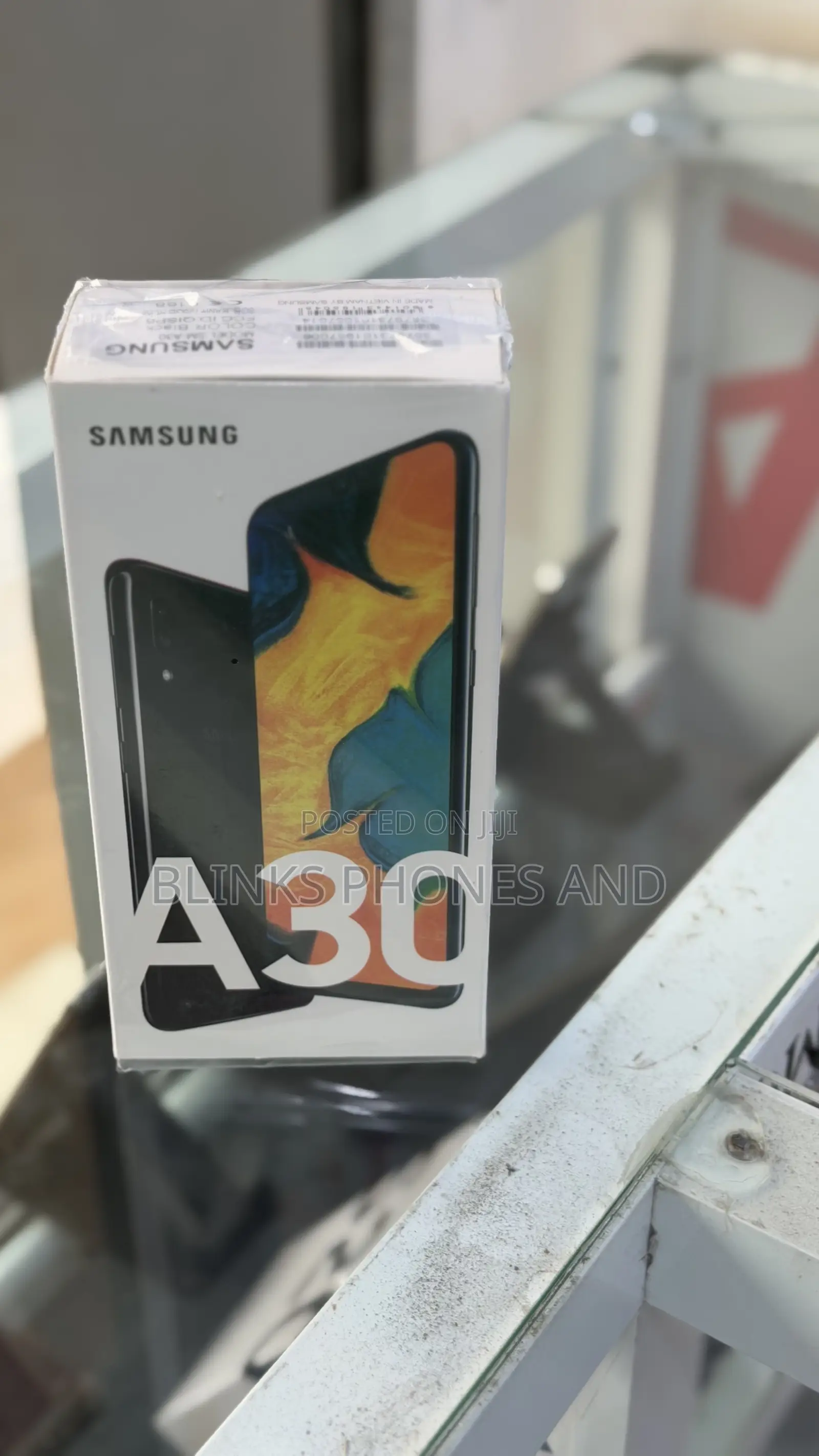 New Samsung Galaxy A30 64 GB Black