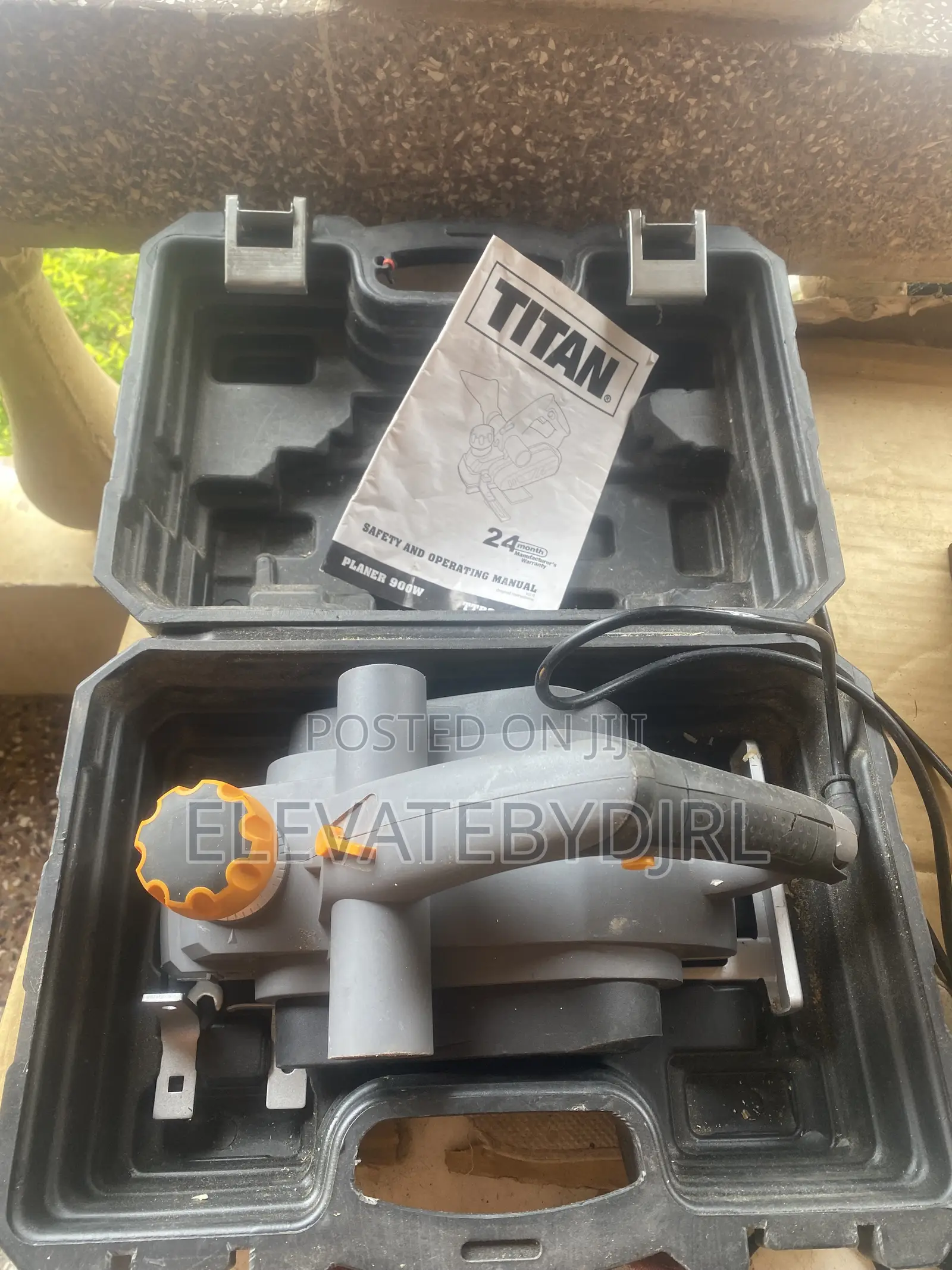 Titan 900w Electric Planer With Bag