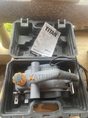 Titan 900w Electric Planer With Bag