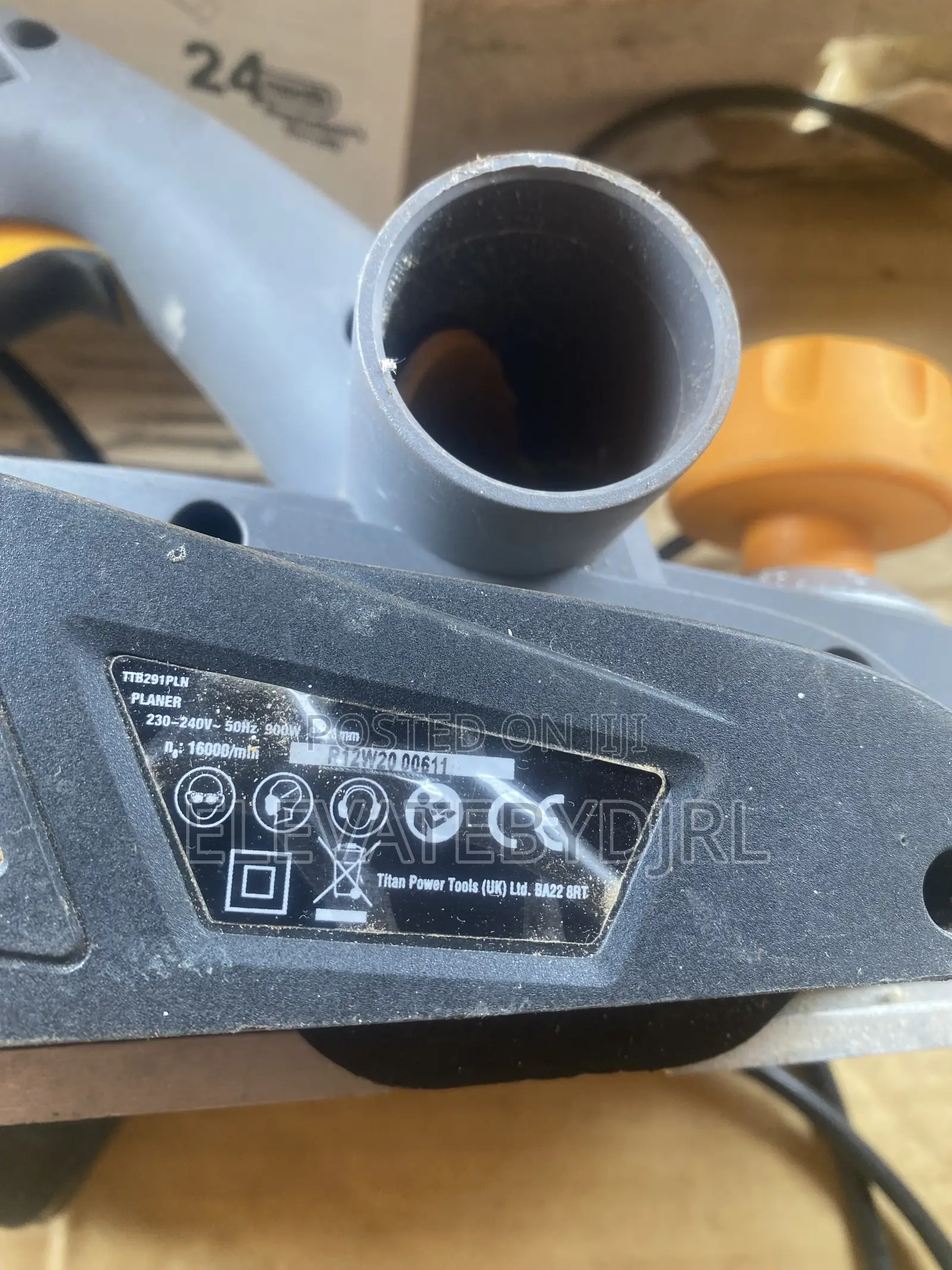 Titan 900w Electric Planer With Bag