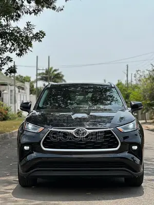 Toyota Highlander XLE 2021 Black
