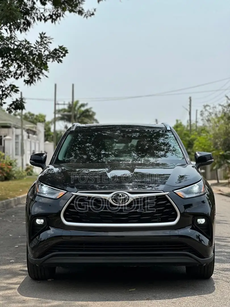 Toyota Highlander XLE 2021 Black
