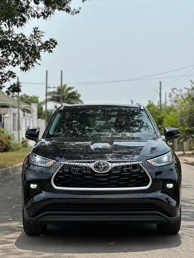 Toyota Highlander XLE 2021 Black