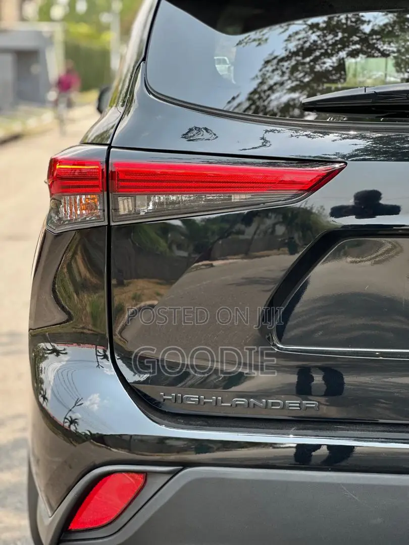 Toyota Highlander XLE 2021 Black