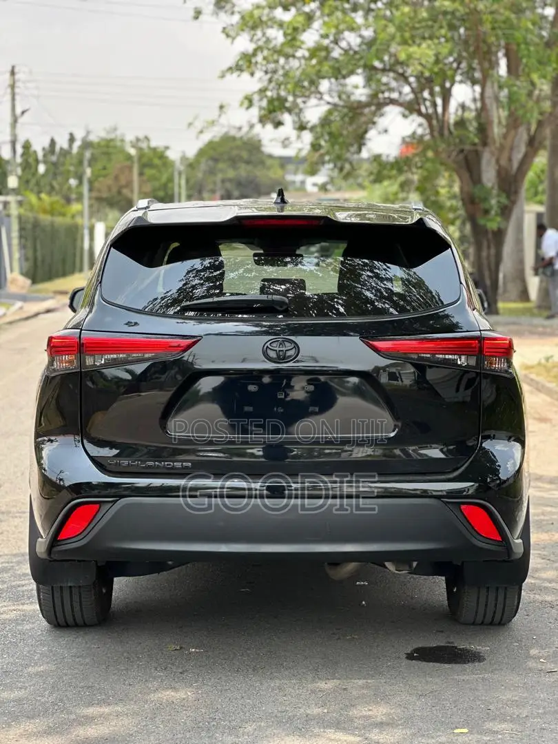 Toyota Highlander XLE 2021 Black