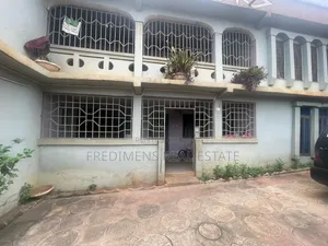 12bdrm House in Kumasi Metropolitan for sale