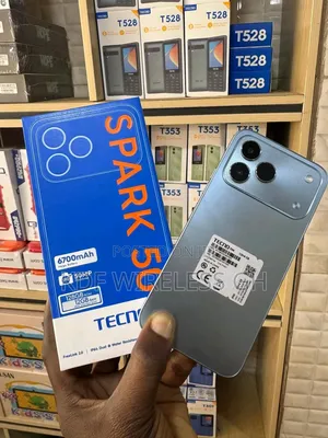 New Tecno Spark 50 128 GB Silver