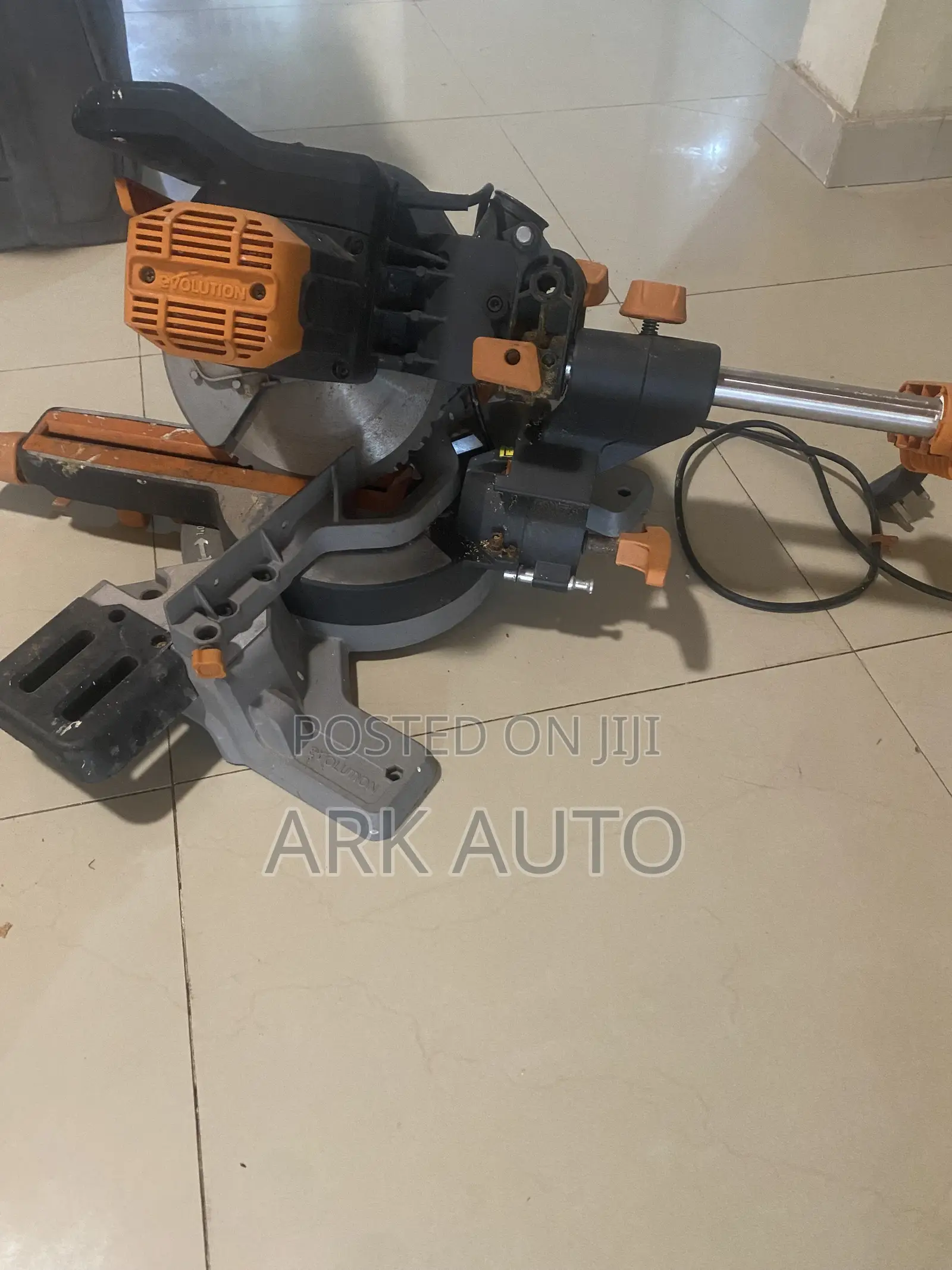 Evolution R210CMS: Compound Miter Saw (Laser)