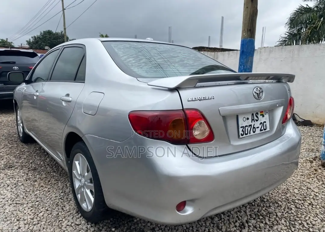 Toyota Corolla 2009 Silver