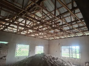 6bdrm House in B2 Properties Agency, Kwabre for sale