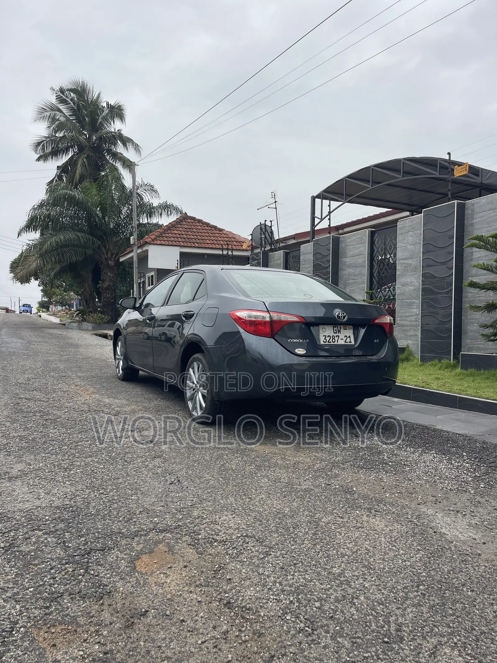 Toyota Corolla LE 4dr Sedan (1.8L 4cyl CVT) 2016 Gray