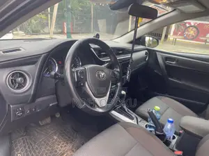 Toyota Corolla 2019 Brown