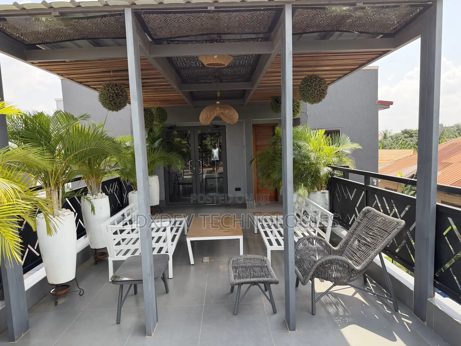 Furnished 6bdrm House in Pentecost for sale