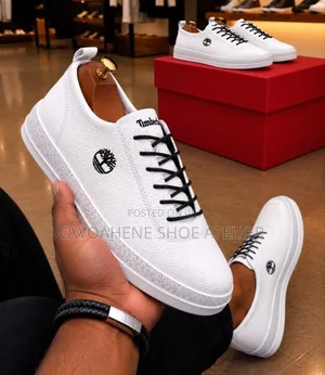 Timberland Casual Leather Sneakers(White With Black Laces)
