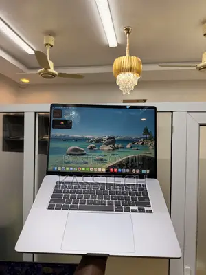 Laptop Apple MacBook Pro 2019 16GB Intel Core i7 SSD 512GB