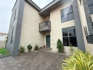 4bdrm House in Ashley Botwe, Zongo Junction for rent