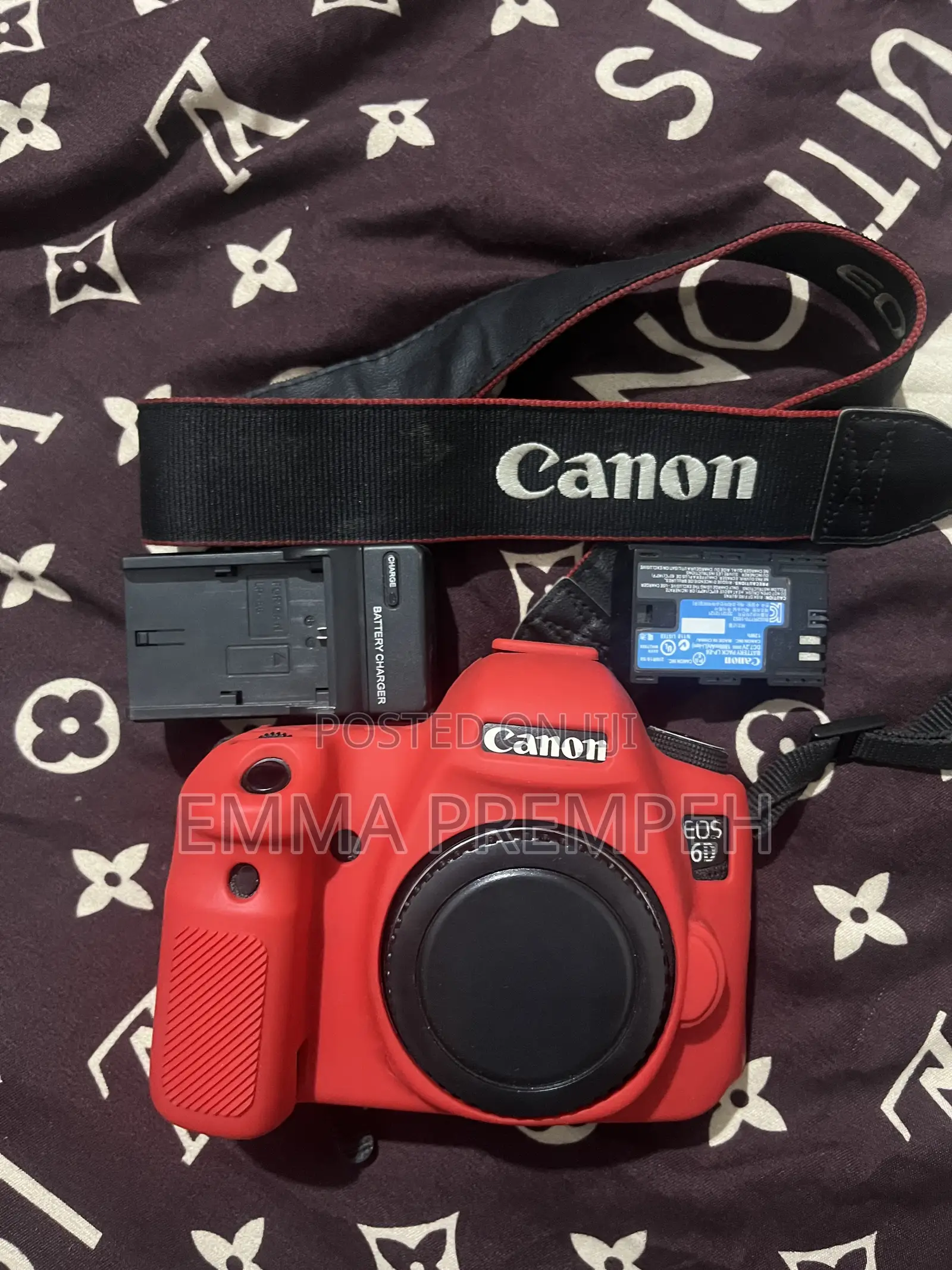 6D Camera Body, Battery and Charger