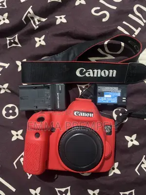 6D Camera Body, Battery and Charger
