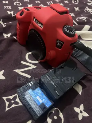 6D Camera Body, Battery and Charger