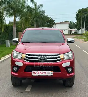 Toyota Hilux 2017 Red