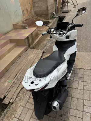 Honda 2021 White
