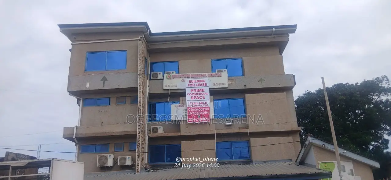Prime Commercial Suitable for Hospital, Office Space Etc