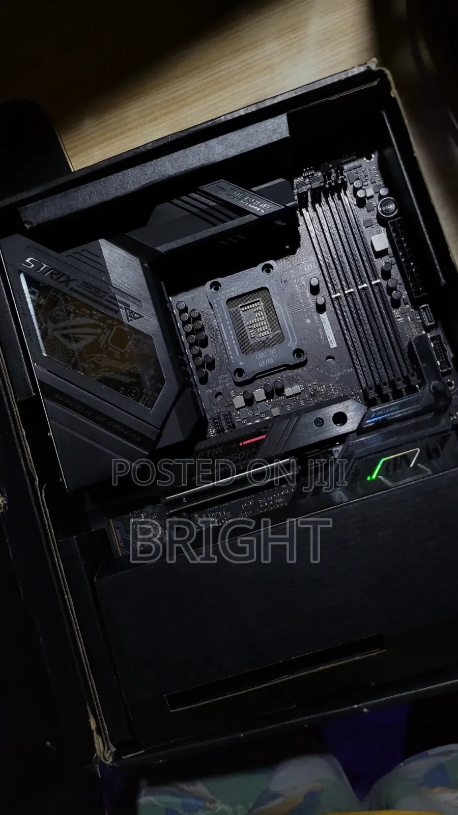 ASUS Strix Z790-F DDR5 Gaming Motherboard (Faulty / for Repair)