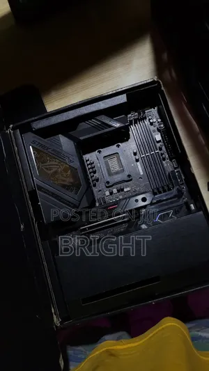 ASUS Strix Z790-F DDR5 Gaming Motherboard (Faulty / for Repair)