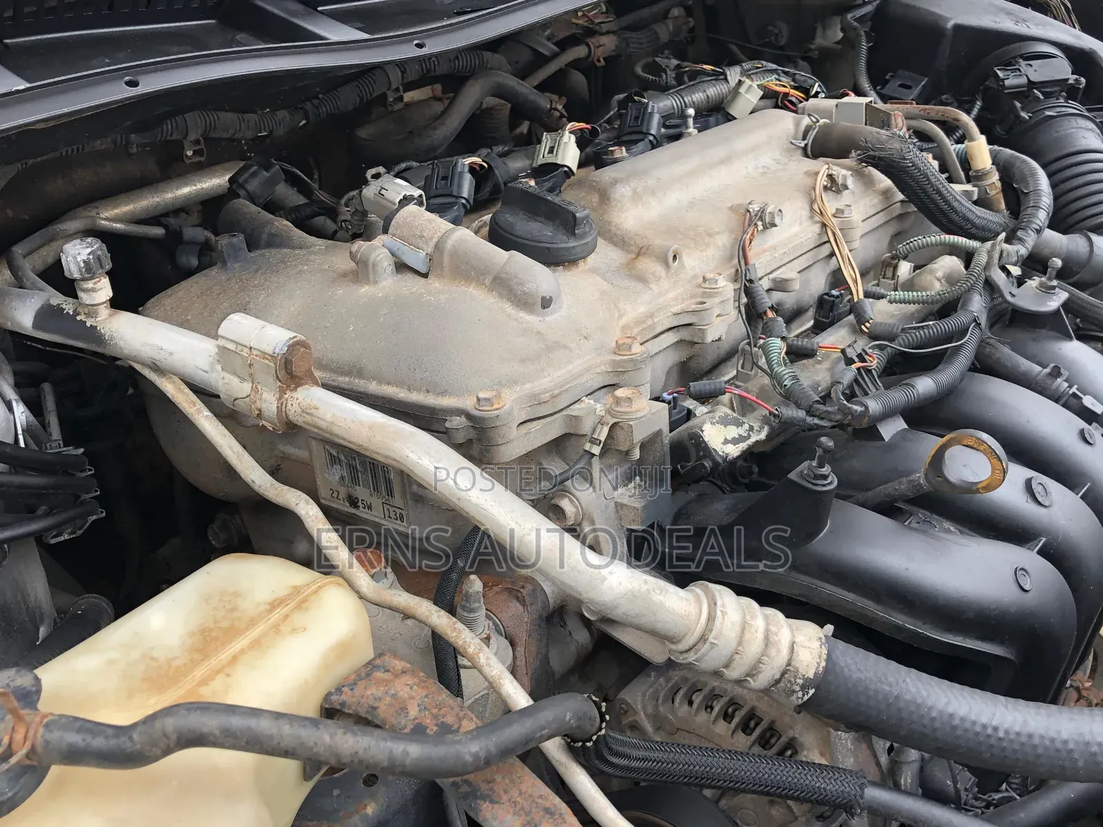 Toyota Corolla LE 4dr Sedan (1.8L 4cyl 4A) 2013 Silver